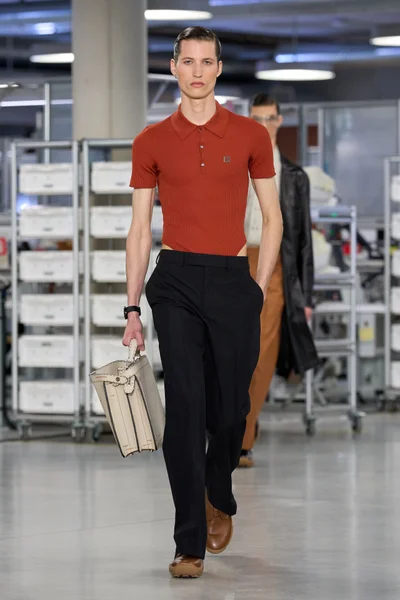 Look 34